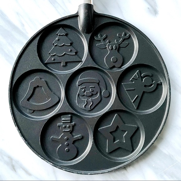 Nordic Ware•Retired•ORIGINAL 7-Shape Christmas Pancake Pan•Includes the Angel😇 - Picture 1 of 12